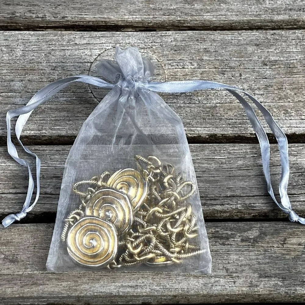 🌟Vintage Gold-Tone Chain Link and Swirl Disc Belt or Necklace